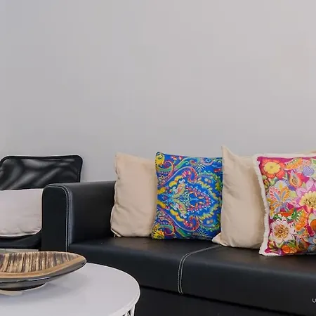 Kiveli Boutique With 2-bdrms * Tesalónica